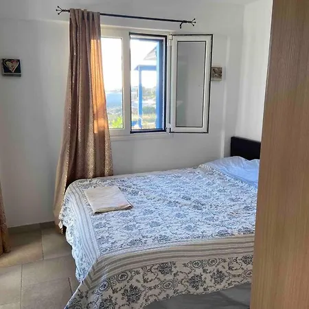 בית נופש House By The Beach,next To Village,sunset View פיניקאס